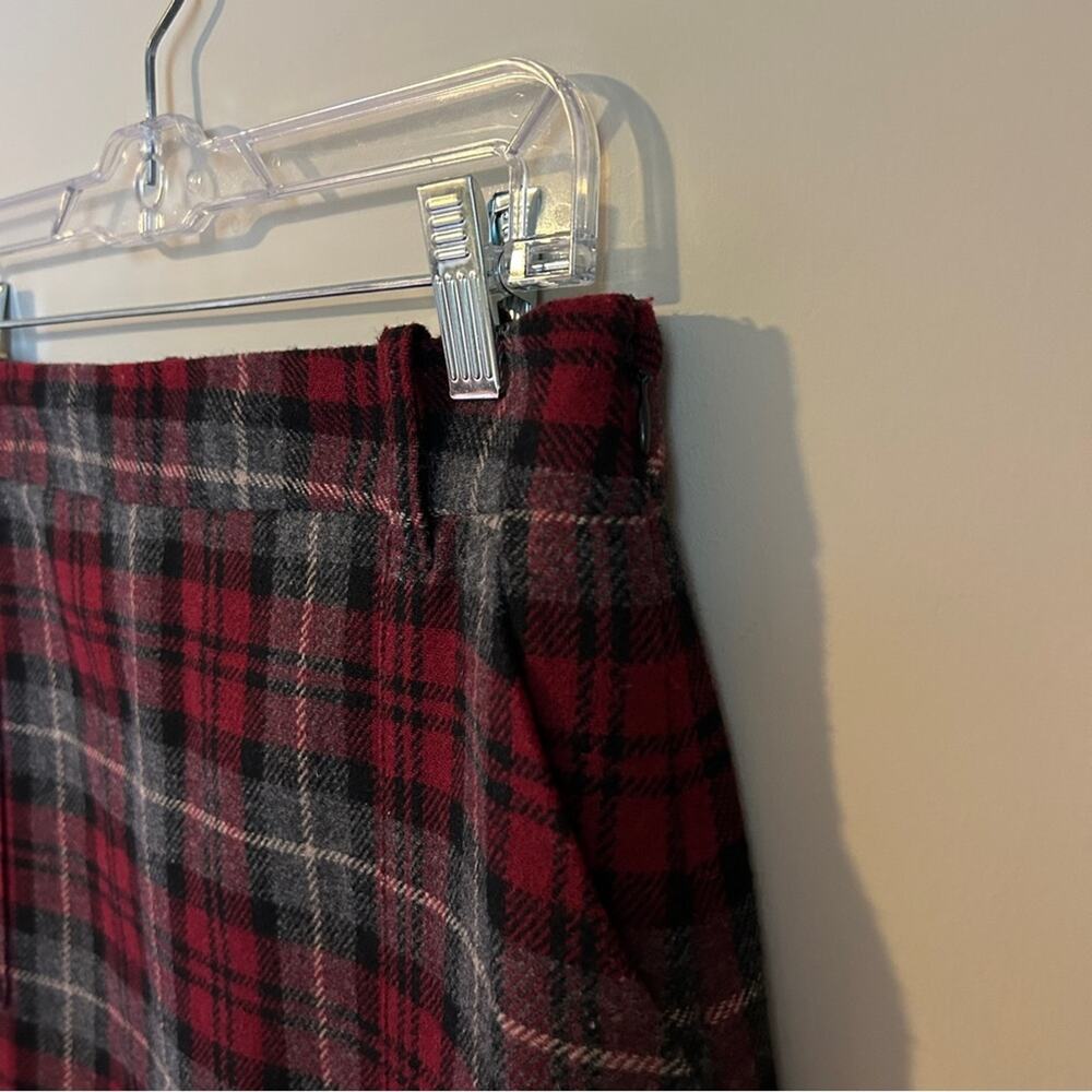 Eddie Bauer Red Gray Black Mercer Fit Plaid Wool Blend Lined Knee Length Skirt 4 - Picture 3 of 11